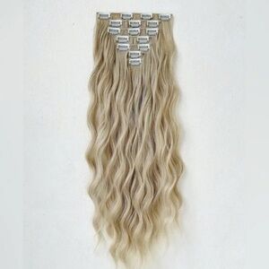 24 In Clip in light Ash Blonde Wavy Hair Extensions